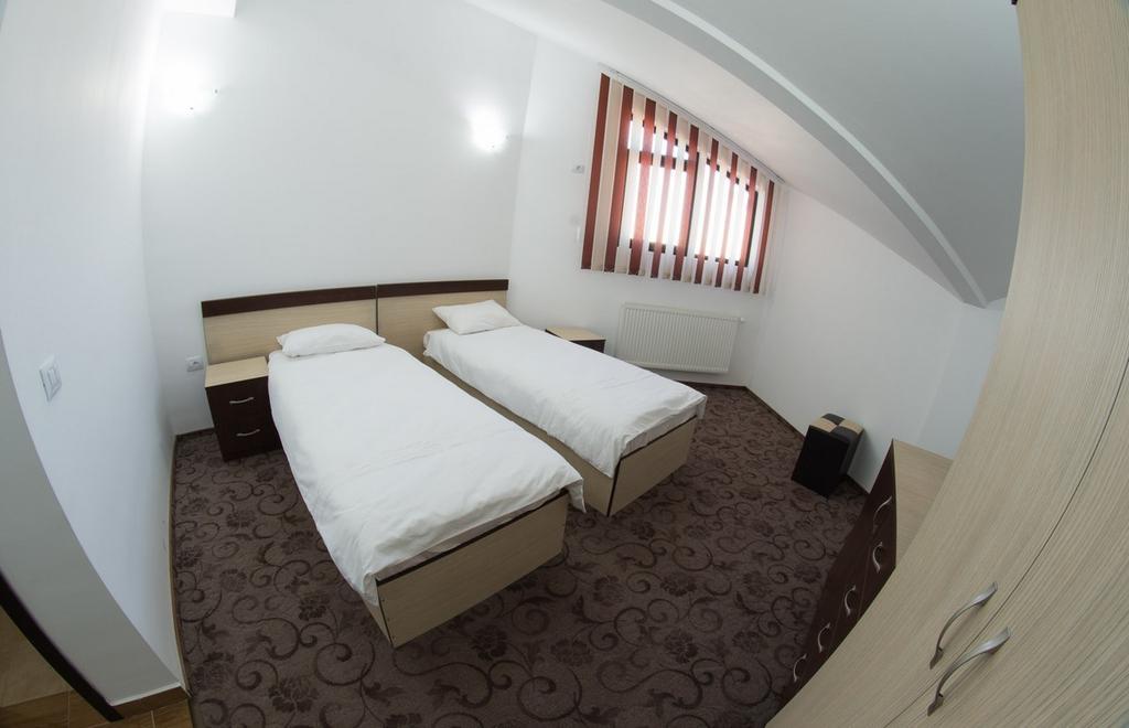 Hanul Padurarilor Muncelu de Sus Bagian luar foto